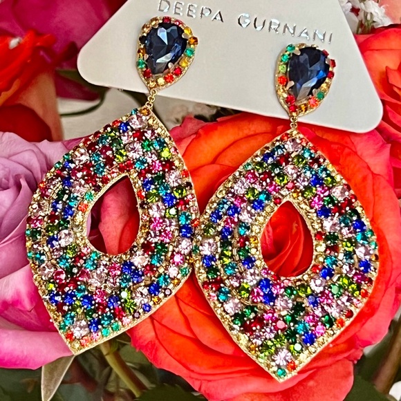 🌺🎉HP🎉🌺 NWT Deepa Gurnani Luxe Beaded Crystal Chandeliers - Picture 4 of 17